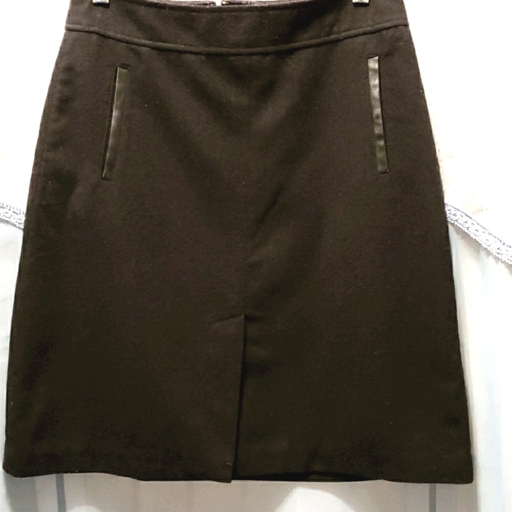 BANANA REPUBLIC WOOL BLEND BLACK SKIRT SZ 2P
